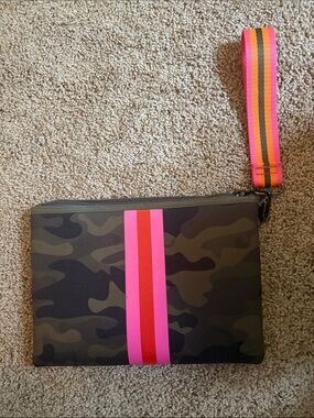 Haute Shore Camo Wristlet Pouch with Pink & Red Contrasting Stripe